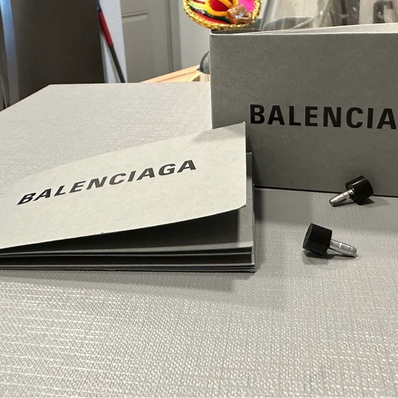 Balenciaga,color pink 🎀 - Picture 8 of 8